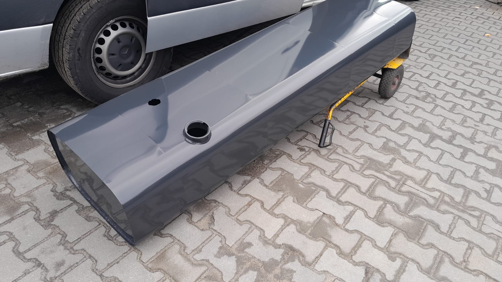 MAN DIESELTANK AUS ALUMINIUM 220x35x61,5