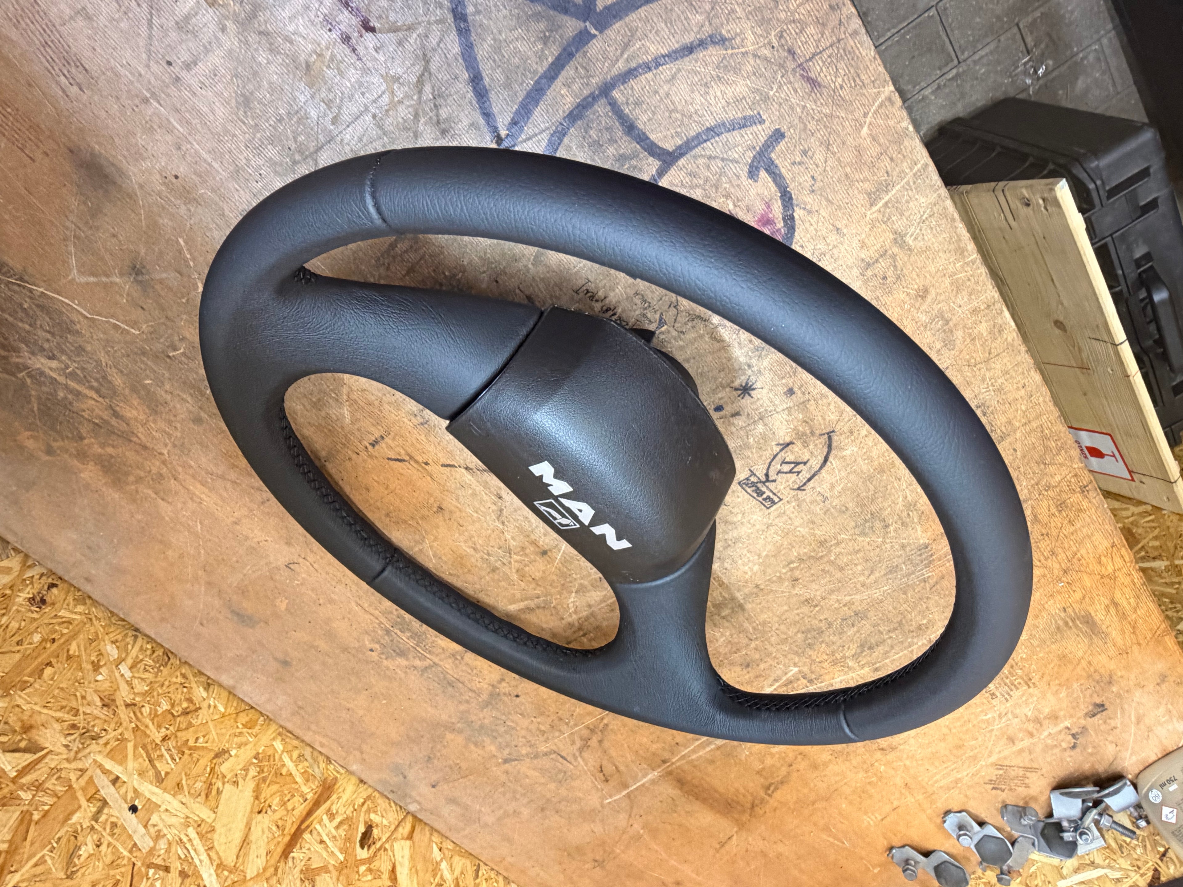 MAN F2000 Leder Lenkrad