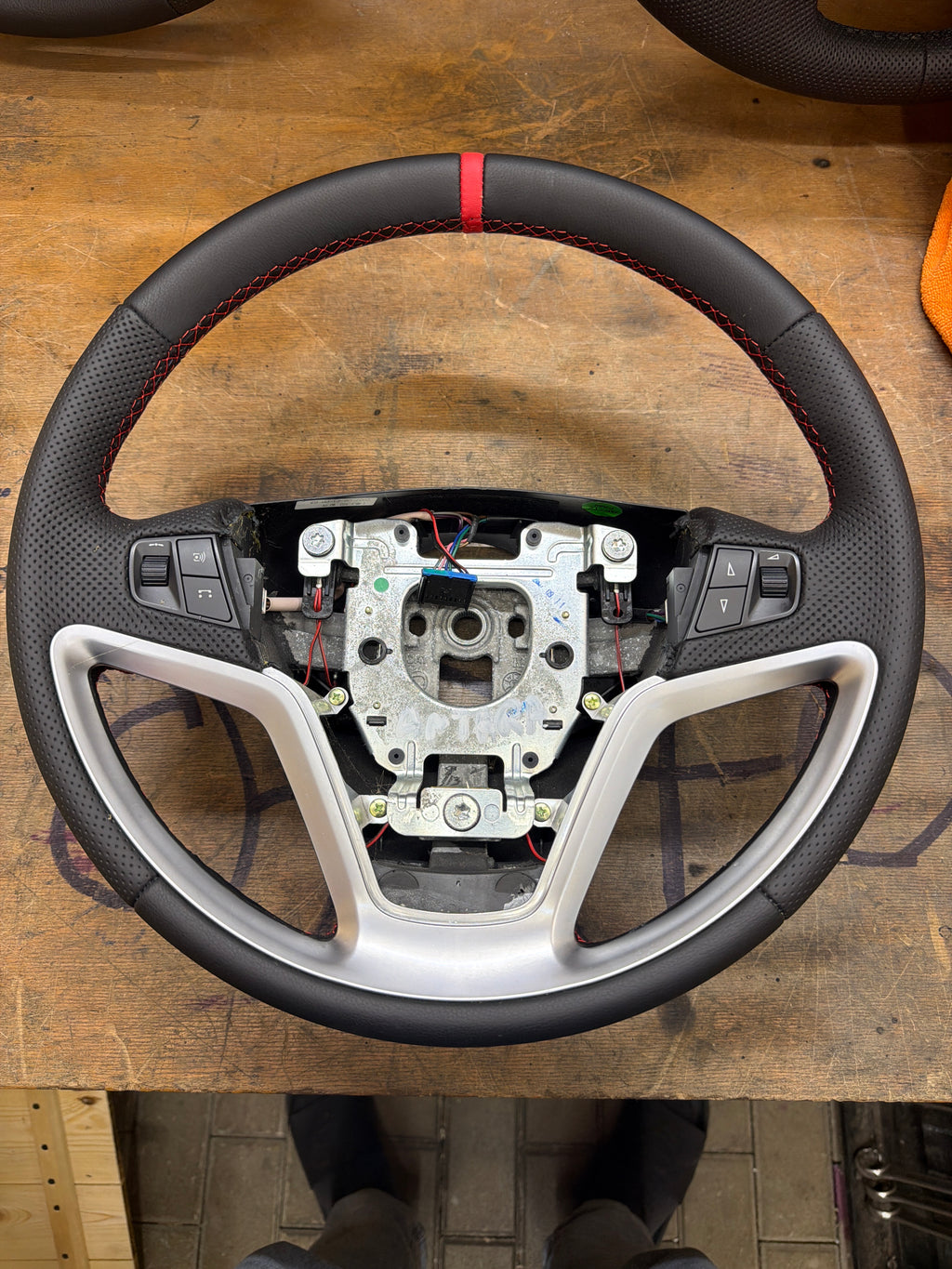 Leder Lenkrad passend für Opel Antara und Chevrolet Captiva