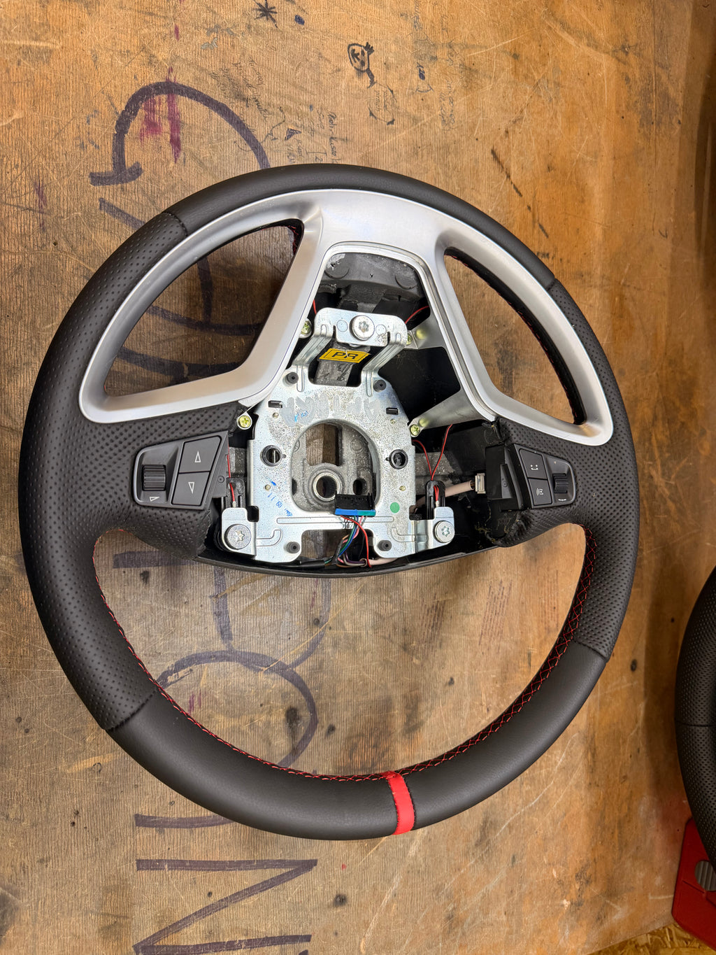 Leder Lenkrad passend für Opel Antara und Chevrolet Captiva
